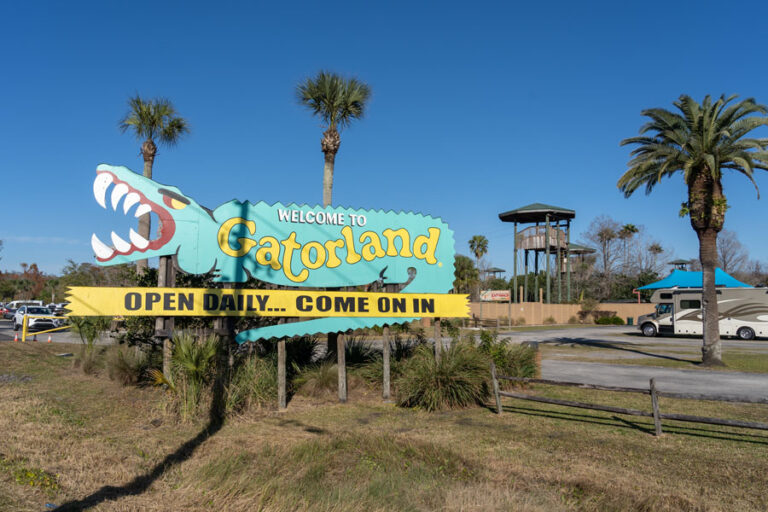 Gatorland Orlando Florida Vacations Travel Tourism Guide