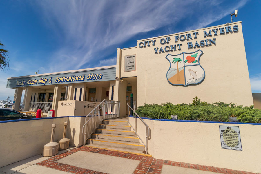 Landscape of City of Fort Myers Yacht Basin and the Yacht Basin Ship and Convenience Store between the Edison Bridges and the Caloosahatchee Bridge in downtown Fort Myers. 