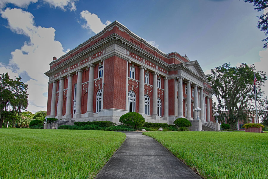 DeSoto Courthouse in Arcadia Florida. Photo credit ShutterStock.com, licensed.