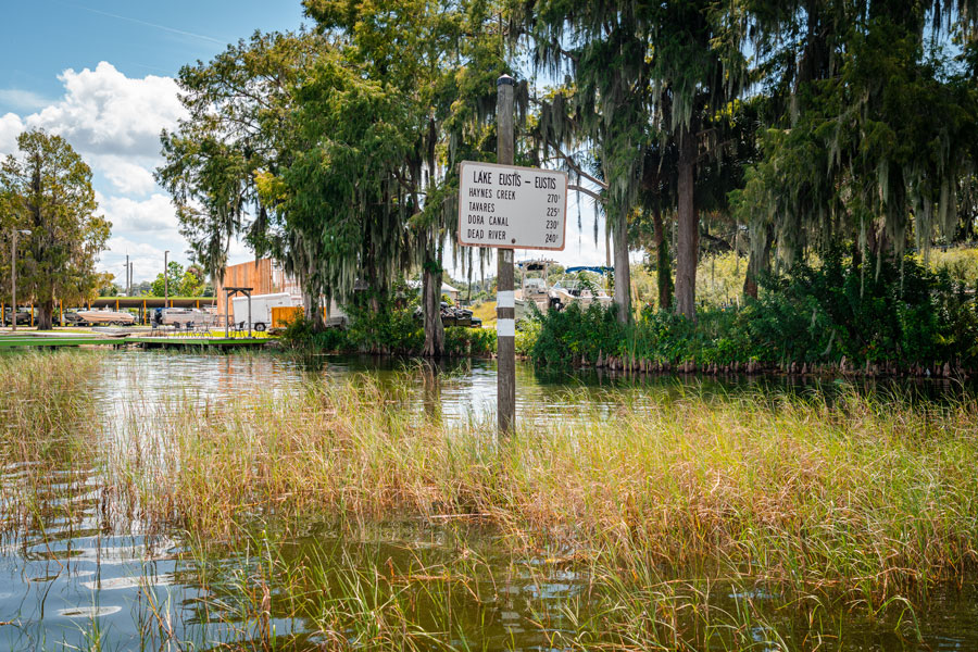 A handheld photo of a boating sign on Lake Eustis in Eustis, FL on March 20, 2020. 