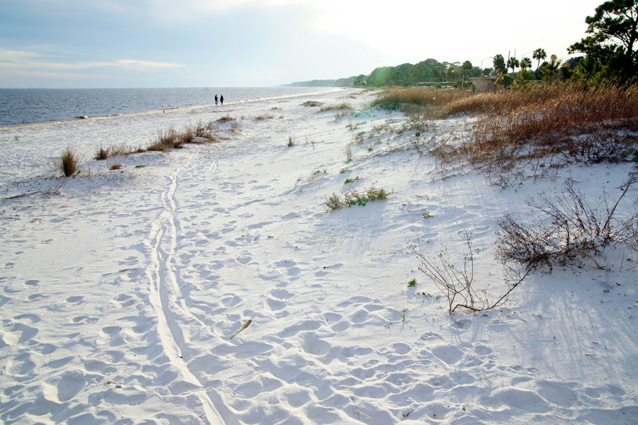 The white sands of Carrabelle beach, Carrabelle, Florida on a February day in 2014. Editorial credit: Fsendek / Shutterstock.com, licensed.