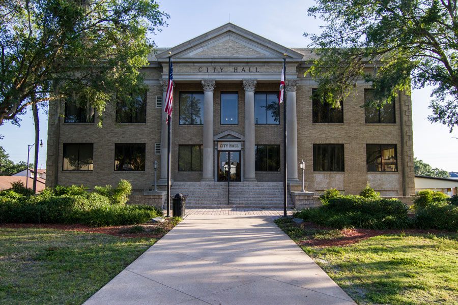 The city government office building in Leesburg, Florida on May 22, 2019. 