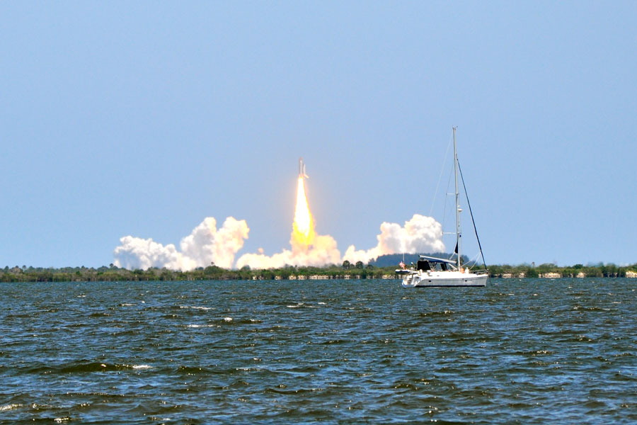 The Shuttle Atlantis Launch viewed from Titusville, Florida in Space View Park. File photo: Katie Knack Photography, Shutterstock.com, licensed.