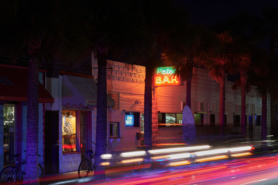 Pete Bar in Neptune Beach