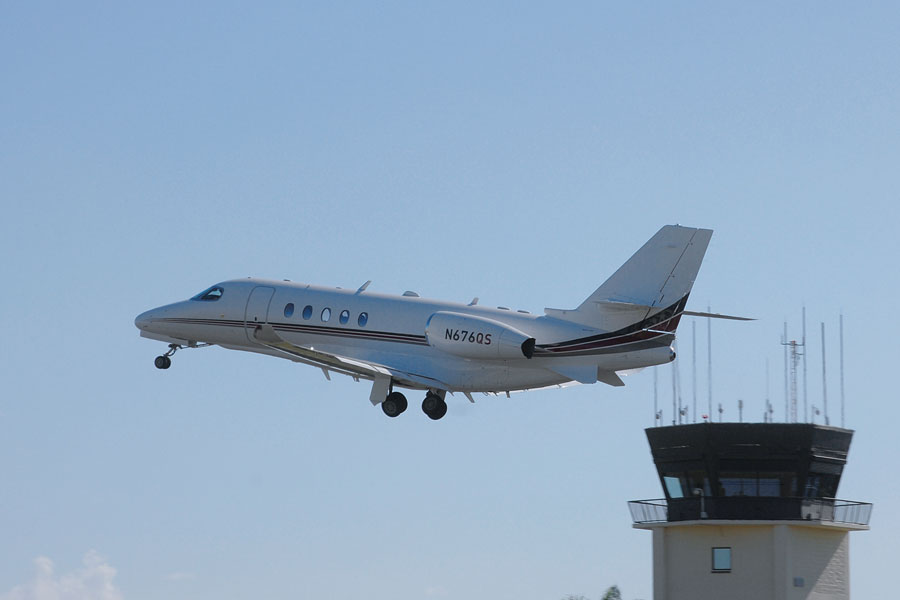 DeLand Municipal Airport (DED)