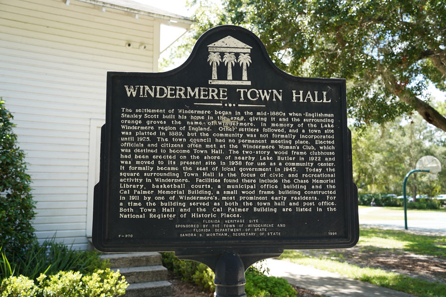 Windermere Town Hall is a historic and iconic landmark located in the heart of Windermere, Florida. Serving as the seat of local government and a community hub, the Town Hall embodies the small-town charm and sense of community that defines Windermere. File photo: JennLShoots, licensed.