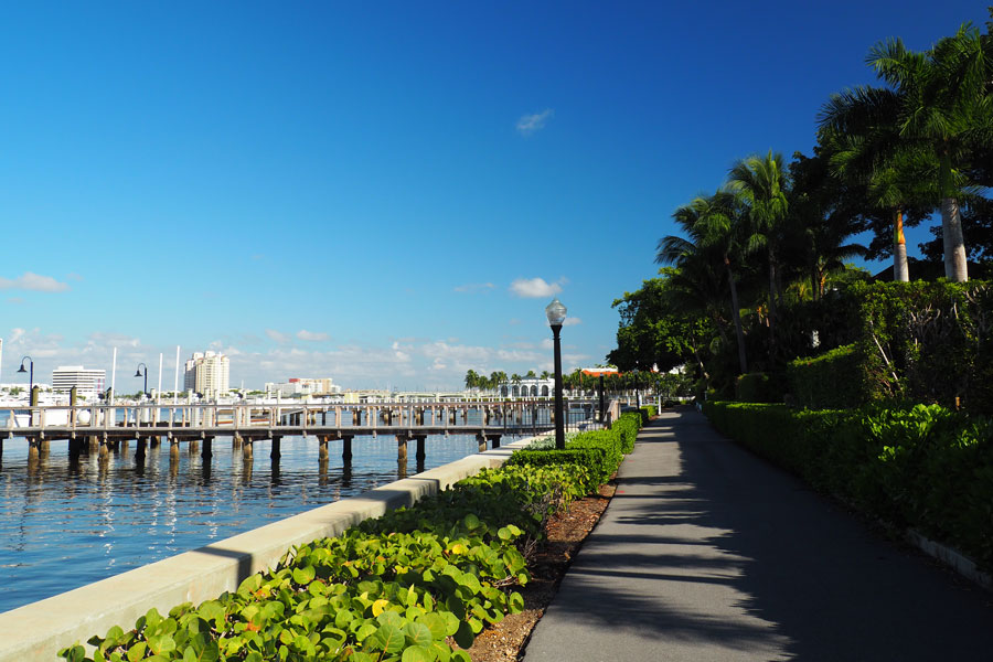 Palm Beach Lake Trail 